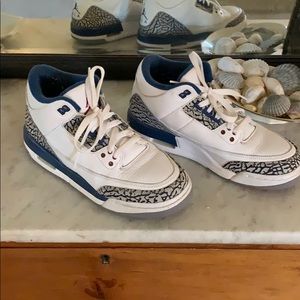 Air Jordan 3, ‘True Blues’ in Boys 6.5Y